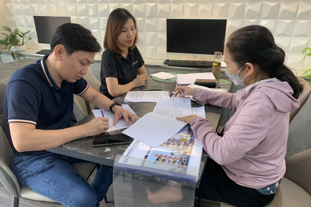 Lên kế hoạch và chi phí xây dựng để tránh phát sinh.